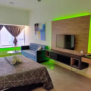 Apartment Imperio Bathtub At Town-near Jonker Street Malacca