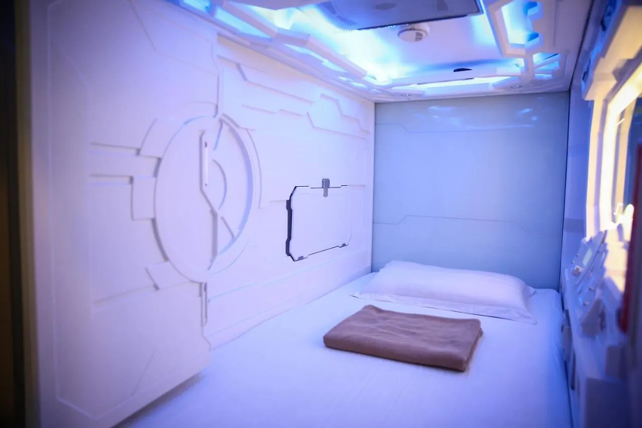 ** Capsule hotel Tbs Rest & Go Transit Motel Kuala Lumpur Malaysia